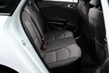 Kia Ceed III Kombi 1.6 CRDi 115KM 2020 Kia Ceed 1.6 CRDI Klima Led As.Pasa Kamera Radar Podgrz.Fot.Kier.PDC Gwara, zdjęcie 21