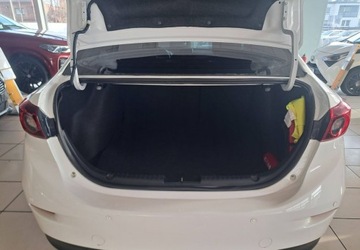 Mazda 3 III Sedan 2.0 SKYACTIV-G 120KM 2015 Mazda 3 2.0 SKYACTIV-G 120KM-Krajowa,I rej.2016,Czujniki park.Niski przebi, zdjęcie 6