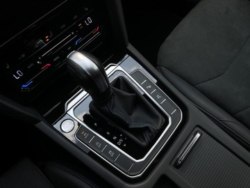 Volkswagen Arteon Shooting Brake R 2.0 TSI 320KM 2022 Volkswagen Arteon Shooting Brake 2.0TSI 320KM R DS, zdjęcie 18