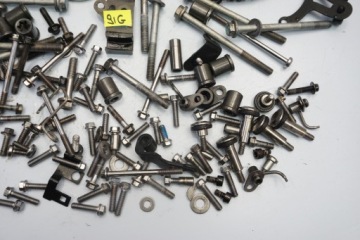 TRIUMPH STREET TRIPLE 765 RS 17- ВИНТЫ