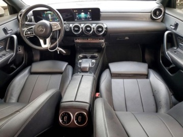 Mercedes Klasa A W177/V177 2019 Mercedes-Benz Klasa A 220 2019 2.0 Benzyna 188KM, zdjęcie 8