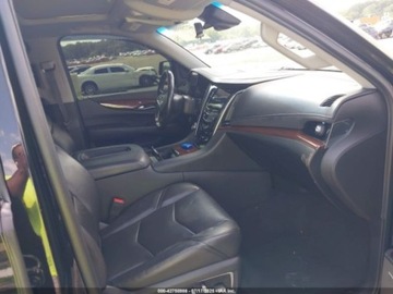 Cadillac Escalade III 2019 Cadillac Escalade 2019 Cadillac Escalade ESV 4WD 4dr Luxury 6.2 Benzyna, zdjęcie 4