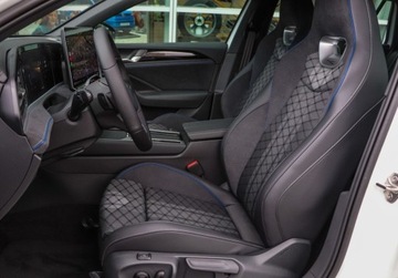 Volkswagen Passat B9 2025 Volkswagen Passat HAK, zawieszenie DCC, ekran 15, dostepny od reki 2.0, zdjęcie 16