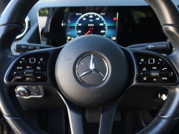 Mercedes Klasa B W247 Sports Tourer 1.3 B180  136KM 2019 Mercedes B B 180, Salon Polska, Automat, Skóra, zdjęcie 19