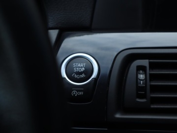 BMW Seria 5 F10-F11 Touring 520d 184KM 2011 BMW 5 520d, 181 KM, Navi, Klima, Klimatronic, zdjęcie 12