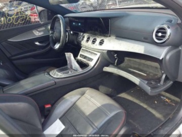 Mercedes Klasa E W213 2021 Mercedes-Benz Klasa E Amg 53 4Matic 2021 3.0 Benzyna 429KM, zdjęcie 9