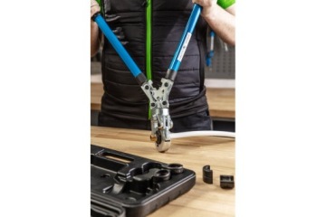 ПРЕСС-ПРЕСС-ОБЖИМНАЯ МАШИНА ДЛЯ ТРУБНЫХ СОЕДИНИТЕЛЕЙ PEX-AL-PEX CASE HOGERT MATRICES