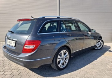 Mercedes Klasa C W204 Kombi T204 1.6 180 K BlueEFFICIENCY 156KM 2013 Mercedes-Benz Klasa C bezwypadekserwisavangardejak nowapanorama 1.6, zdjęcie 7