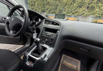 Peugeot 5008 I Minivan Facelifting 1.6 BlueHDi 120KM 2016 Peugeot 5008 LIFT 1.6 120KM LED 7os gwarancja MANUAL navi bezwypadkowy, zdjęcie 13