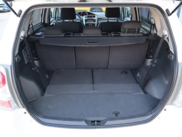 Toyota Verso Minivan Facelifting 1.6 D-4D 112KM 2014 Toyota Verso 1.6 D-4D, 7 miejsc, Klima, zdjęcie 15