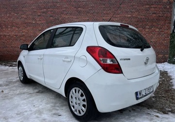 Hyundai i20 I Hatchback 5d 1.2 DOHC 78KM 2011 Hyundai i20 Klima Grzane Fotele Isofix Gwarancja w cenie Warszawa VRAX, zdjęcie 2