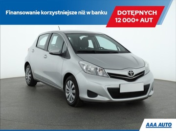 Toyota Yaris III Hatchback 5d Facelifting 1.33 Dual VVT-i 99KM 2014 Toyota Yaris 1.33 Dual VVT-i, Salon Polska, Klima