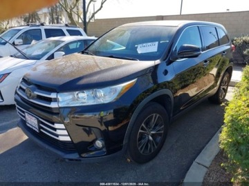 Toyota Highlander II 2019 Toyota Highlander LE PLUS, V6, od ubezpieczalni 3.5 Benzyna 295KM, zdjęcie 3