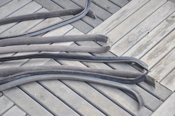 BMW E31 840 850 ПРОКЛАДКА ПОТОЛКА ВЕРХА