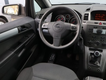 Opel Zafira B 1.6 Twinport ECOTEC 105KM 2007 Opel Zafira 1.6, GAZ, 7 miejsc, Klima, Tempomat, zdjęcie 6