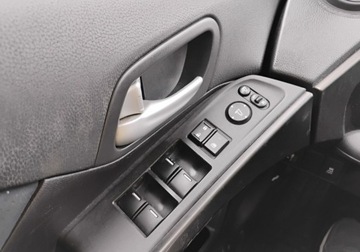 Honda Civic IX Hatchback 5d 1.8 i-VTEC 142KM 2013 Honda Civic 2013r, SALON POLSKA. 1.8 Benzyna. Lekko uszkodzony lewy bok. J, zdjęcie 9