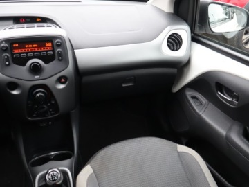 Toyota Aygo II Hatchback 3d Facelifting 1.0 VVT-i 72KM 2020 Toyota Aygo 1.0 VVT-i, Salon Polska, zdjęcie 7