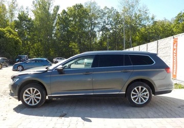 Volkswagen Passat B8 Variant 1.6 TDI BlueMotion Technology 120KM 2018 Volkswagen Passat Diesel Okazja 1.6 Diesel 120KM, zdjęcie 11
