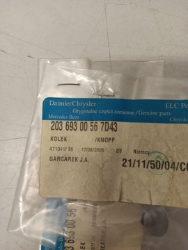 KOLÍČEK POLIČKY KUFRU MERCEDES C W203 A2036930056