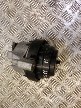 BMW G01 G11 G12 PODUSZKA SILNIKA PRAWA 6865948