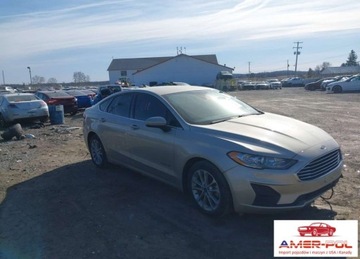 Ford Fusion 2019 Ford Fusion Hybrid SE, od ubezpieczalni 2.0 Hybryda 141KM