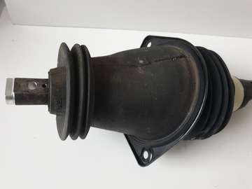 KŘIŽÁK SLOUPCE ŘÍDÍCÍ MERCEDES W211 2104620748