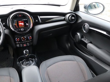 Mini Mini F56 Hatchback 3d Facelifting Cooper 1.5 136KM 2020 MINI 3-door Cooper, Salon Polska, Serwis ASO, zdjęcie 7
