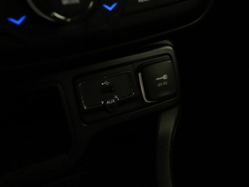 Jeep Renegade SUV Facelifting 1.3 GSE T4 Turbo 150KM 2018 Jeep Renegade 1.3TGDi Limited Automat Klimatyzacja, zdjęcie 27