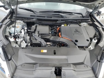 Mitsubishi Outlander III 2024 Mitsubishi Outlander 2023, hybryda, 4x4, 2.4 2.4 Hybryda Plug-in 250KM, zdjęcie 10