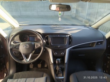 Opel Zafira C Tourer Facelifting 1.4 Turbo 140KM 2017 OPEL Zafira, mały przebieg, pochodzenie polskie, zadbany, zdjęcie 5