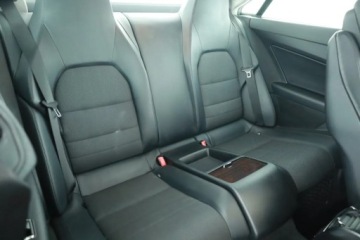 Mercedes Klasa E W211 Sedan W211 3.5 V6 (350 CGI) 292KM 2009 Mercedes E E 350 CGI, Automat, Skóra, Xenon, zdjęcie 6