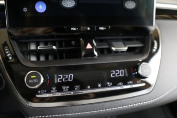 Toyota Corolla XII Sedan Facelifting 1.8 Hybrid 140KM 2023 Toyota Corolla 1.8 Hybrid Comfort 1.8 Hybryda 140KM, zdjęcie 14