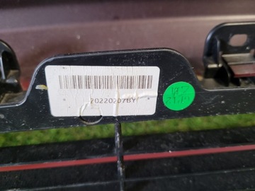 TESLA MODEL Y KRATKA ZDERZAK PRZÓD PRZEDNI