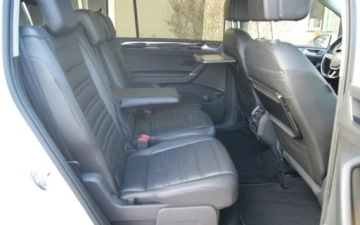 Volkswagen Touran III 2.0 TDI 150KM 2017 Volkswagen Touran 2.0 TDI BMT Highline DSG, zdjęcie 5