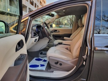 Chrysler Pacifica II 3.6 V6 291KM 2021 chrysler pacifica Touring L, Automat, Dokumentacja 7 Miejsc,2,xKlucz, zdjęcie 3