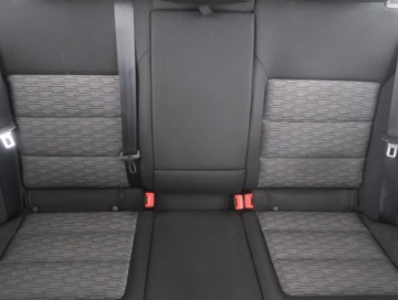 Skoda Octavia II Hatchback Facelifting 1.4 TSI 122KM 2010 Skoda Octavia 1.4 TSI, Salon Polska, zdjęcie 9