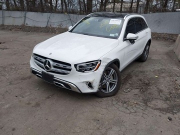 Mercedes GLC C253 2021 Mercedes-Benz GLC 2021 MERCEDES-BENZ GLC 300 4MATIC SUV 2.0 Benzyna 255KM, zdjęcie 2