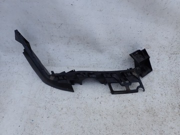 SEAT ATECA 17- VÝZTUHA SVĚTLA PRAVÝ