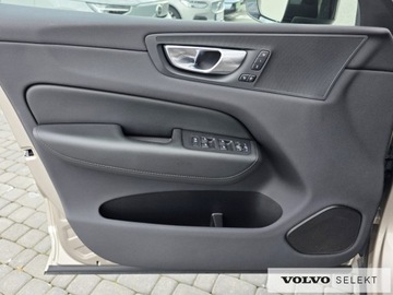 Volvo XC60 II 2023 Volvo XC 60 FV23 Plus Dark B4 B 197+14KM Aut BLIS, zdjęcie 13