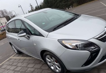 Opel Zafira C Tourer 1.4 Turbo ECOTEC 140KM 2012 Opel Zafira Opel Zafira Tourer 1.4 Turbo Business Innovation 1.4 Benzyna, zdjęcie 19