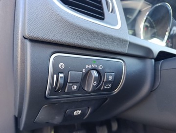 Volvo V60 II  2018 VOLVO V60 Facelifting 2.0 T3 DRIVE-E 152KM, Manual, 2x Klucz, zdjęcie 22