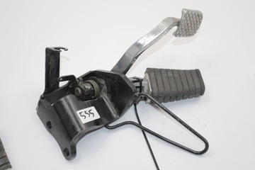 VTX1300 Комплект крепления для левой и правой передней подножки