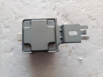 MODUL ANTÉNY ZESILOVAČ MAZDA CX3 CX5 KD45675D4