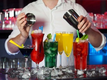PROFESJONALNY ZESTAW BARMAŃSKI DO DRINKÓW KOKTAJLI SZEJKER SHAKER 550 ml