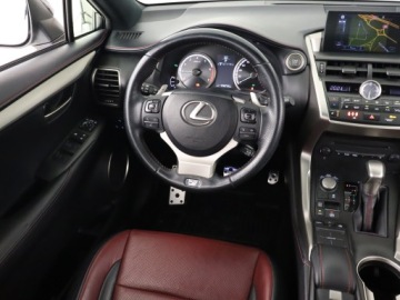 Lexus NX I SUV 200t 238KM 2015 Lexus NX 200t, Salon Polska, Serwis ASO, 4X4, zdjęcie 6