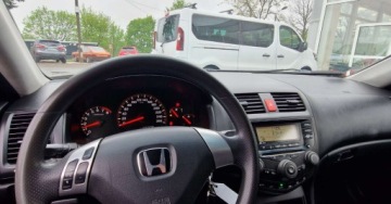 Honda Accord VII Kombi 2.0 i-VTEC 16V 155KM 2003 Honda Accord 2.0 i-VTEC 16V 155KM 2.0 Benzyna 155KM, zdjęcie 14
