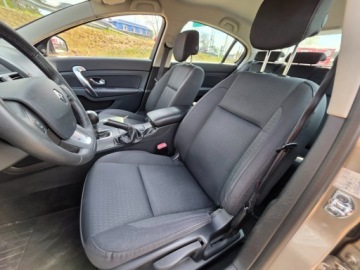 Renault Latitude 2.0 16v E85 140KM 2011 Renault Latitude 2.0 Benzyna 140KM I-Wlasciciel 90 tys.km Przebieg Idealny, zdjęcie 19