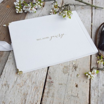 XX СВАДЕБНАЯ ГОСТЕВАЯ КНИГА, БЕЛАЯ, ЗОЛОТЫЕ ПИСЬМА, бархат