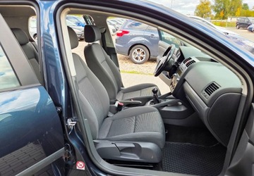 Volkswagen Golf V Hatchback 1.4 i 16V 75KM 2005 Volkswagen Golf 1,4 Ben Klima 1.4 Benzyna 75KM, zdjęcie 22