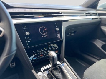 Volkswagen Arteon Fastback Facelifting 2.0 TSI 190KM 2021 Volkswagen Arteon R-Line 2.0 TSI 190 KM DSG DCC ACC LED Kamery 360 VAT Mar, zdjęcie 11